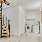 Casa Lina Large Apartment, Access * Páros