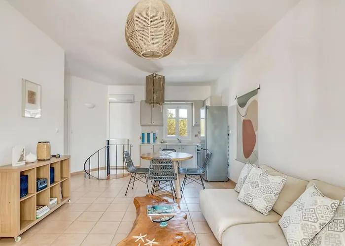 Apartment Casa Lina Large Apartment, Access Parikia (Paros)